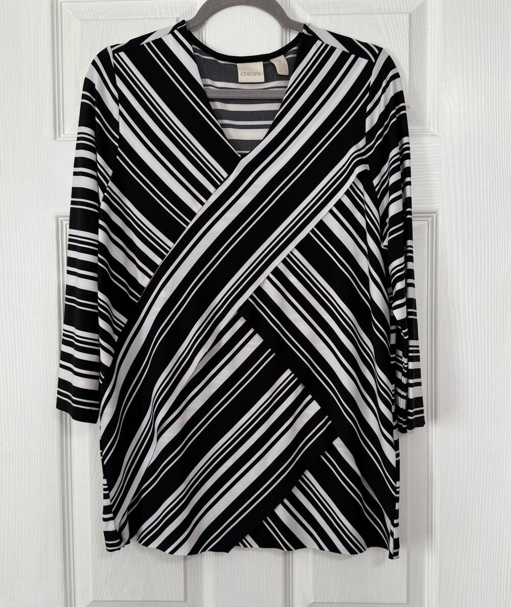 Chico's Women's Tribal Mix Layer Black and White Tunic Top Size 2 US. Large